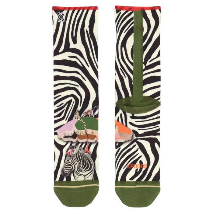 Xpooos Zoya One Size Socks Dames sokken met Safari print en Afrikaanse dieren zoals maki-aapjes en een zebra. Donkergroen met zwart wit.